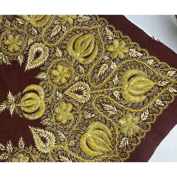 18th Century Embroidered Zardozi Gold Thread Tapestry India Wall Hanging - Picture 7 of 8